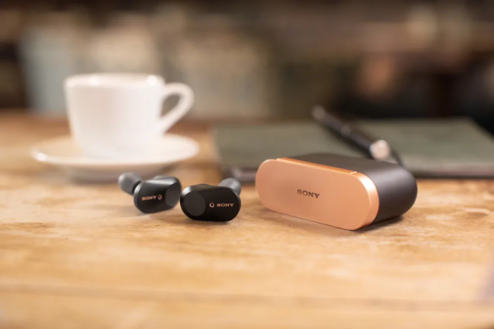 Sony presenterar trådlösa brusreducerande hörlurarna WF-1000XM3