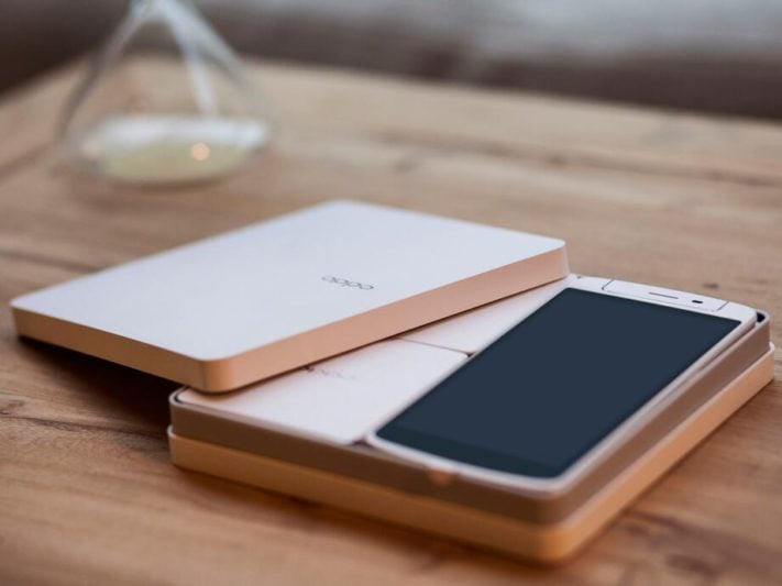 En närmare titt på ovanliga bjässen Oppo N1