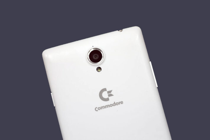 Commodore är tillbaka med en Androidmobil som kan köra C64-spel