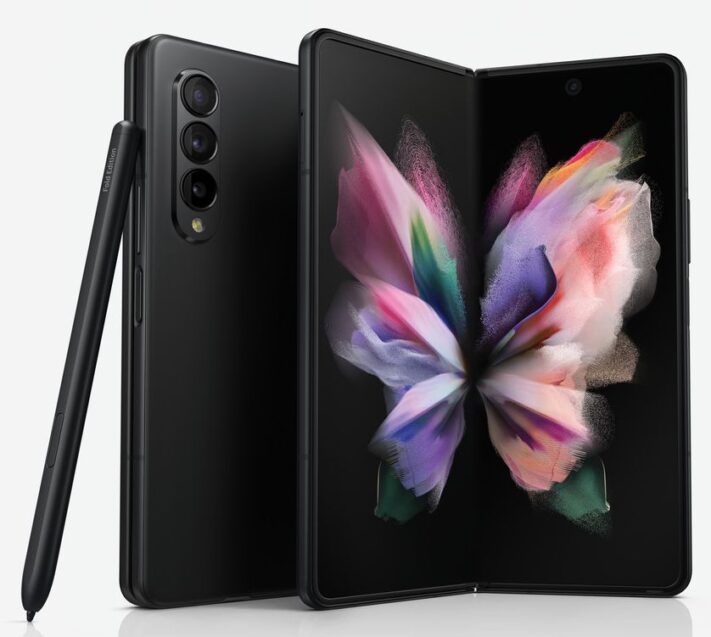 Pressbild på Samsung Galaxy Z Fold 3 visar S Pen